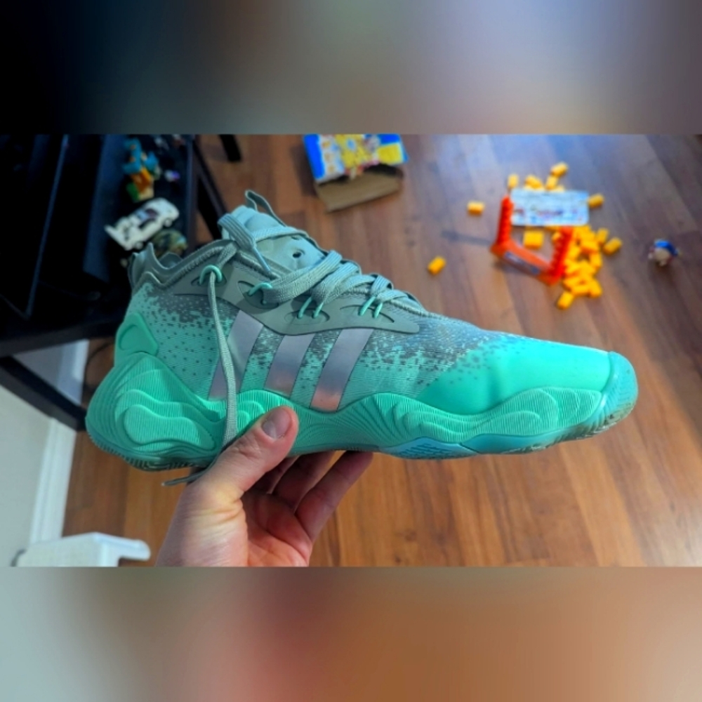 Adidas Tre Young 3
